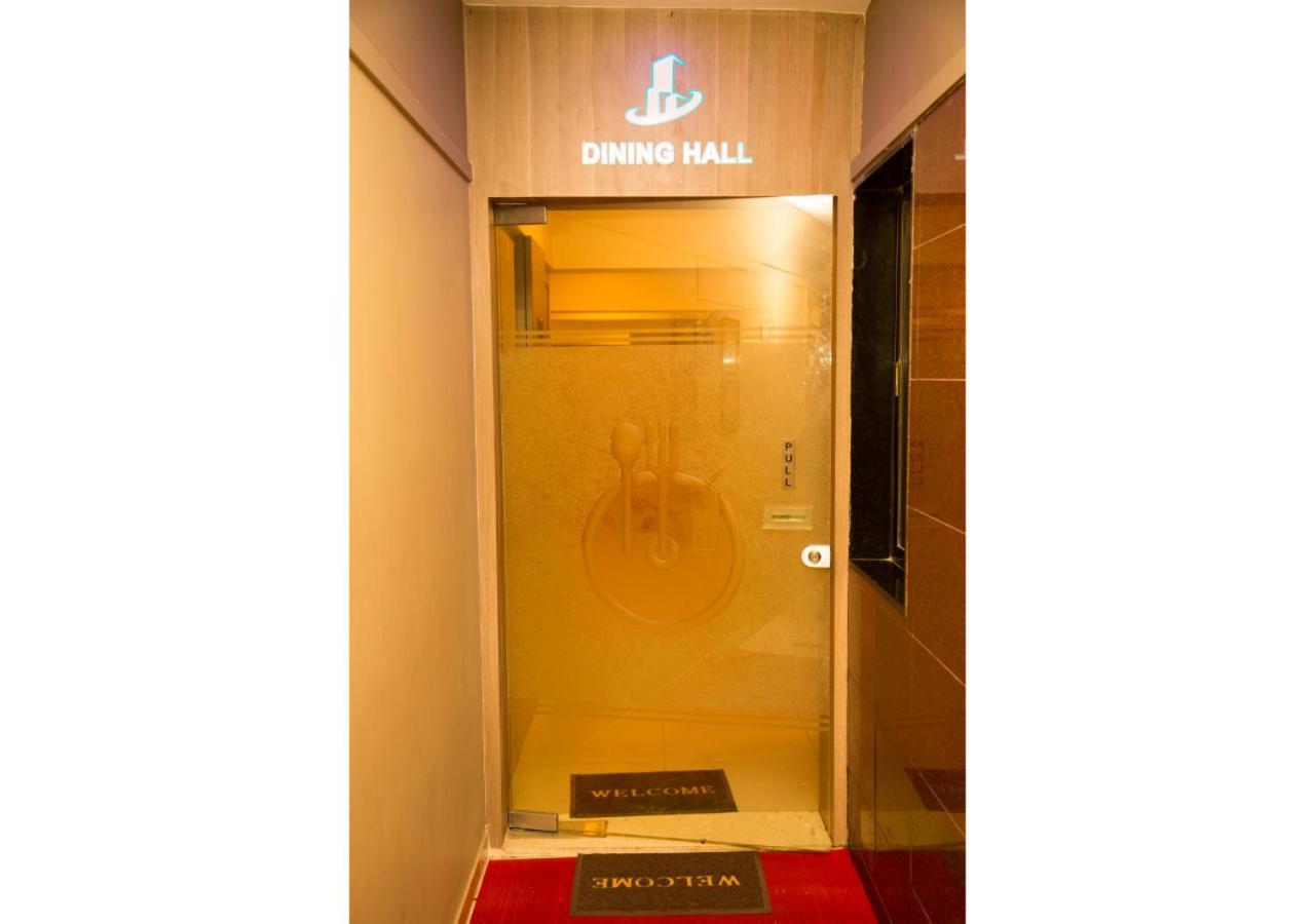 Ashok Deluxe Apartments, Marol Andheri East มุมไบ ภายนอก รูปภาพ