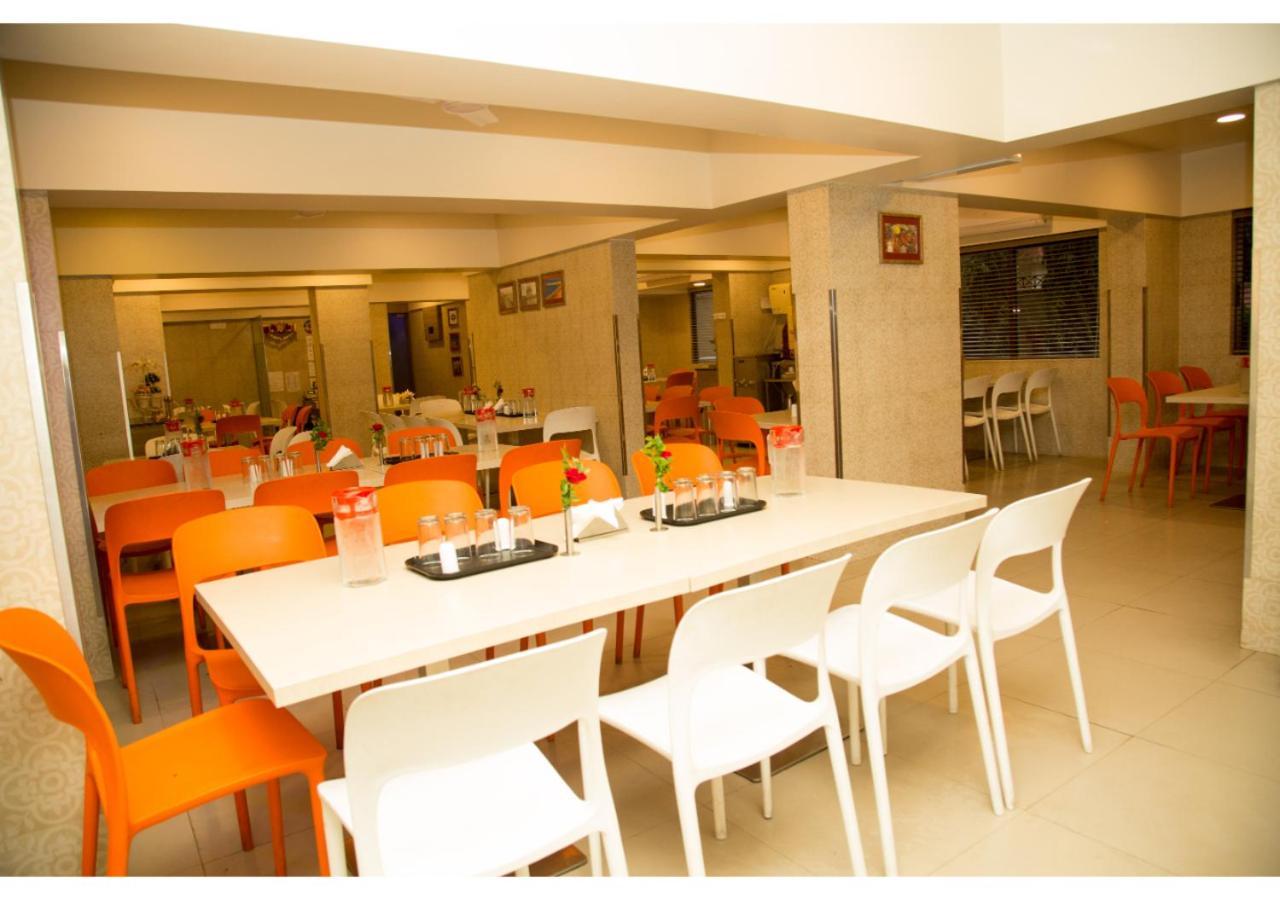 Ashok Deluxe Apartments, Marol Andheri East มุมไบ ภายนอก รูปภาพ