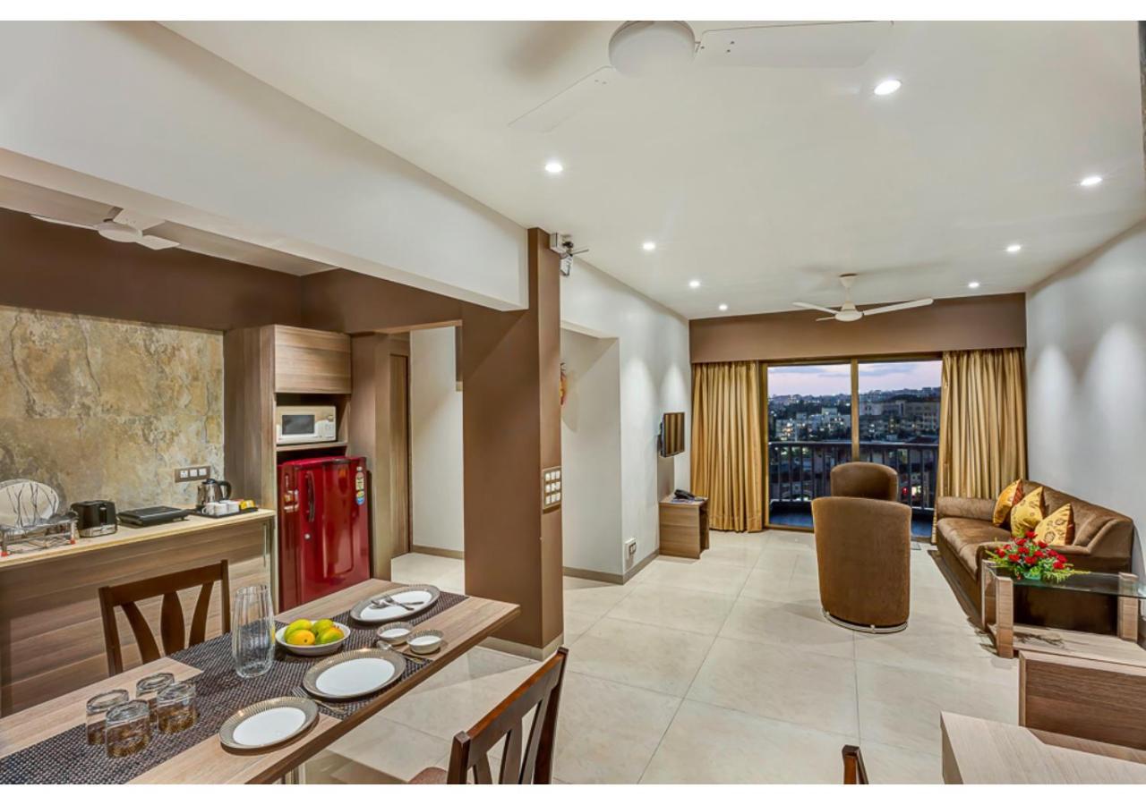 Ashok Deluxe Apartments, Marol Andheri East มุมไบ ภายนอก รูปภาพ